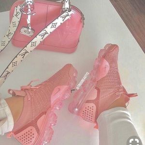 Meet your Posher, Nikki